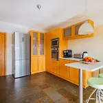 Villa L