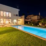 L Villa